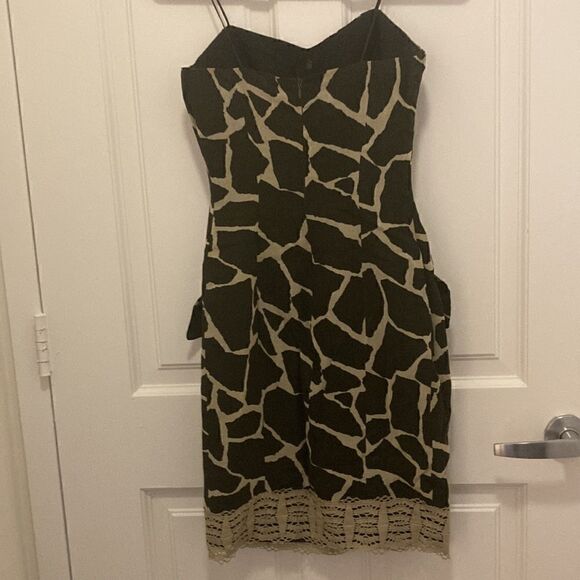 Bill Blass Dress In Giraffe Print with spaghetti straps and Lace Trim on Hem. - Picture 2 of 7